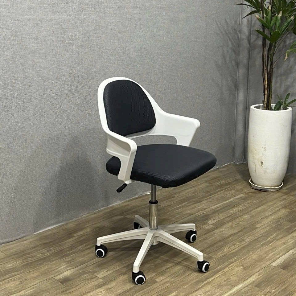 Ghế Xoay Văn Phòng Lưng Hở Bọc Nệm - GX67 4