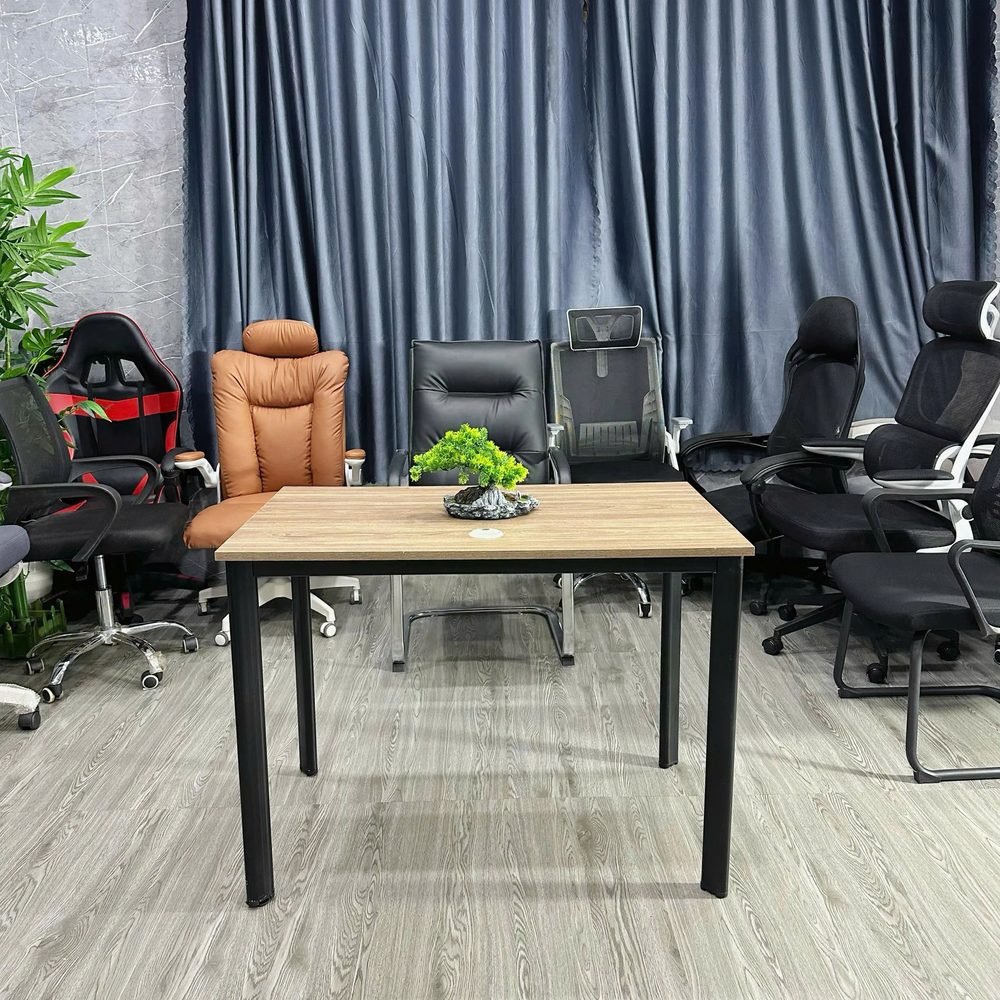 Bàn Văn Phòng 4 Chân Trụ Sắt Sơn Tĩnh Điện - BLV125 5