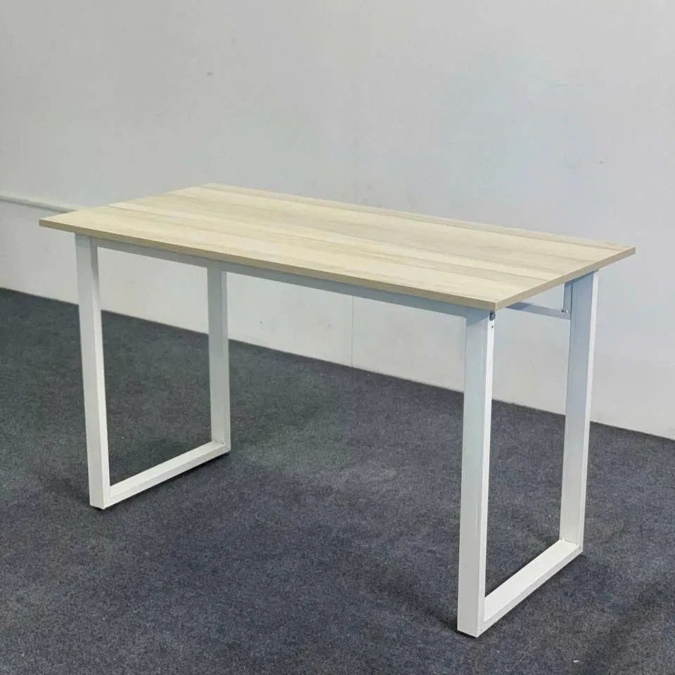 Bàn Làm Việc Văn Phòng Chân Sắt Trắng Chữ U - BLV5 2