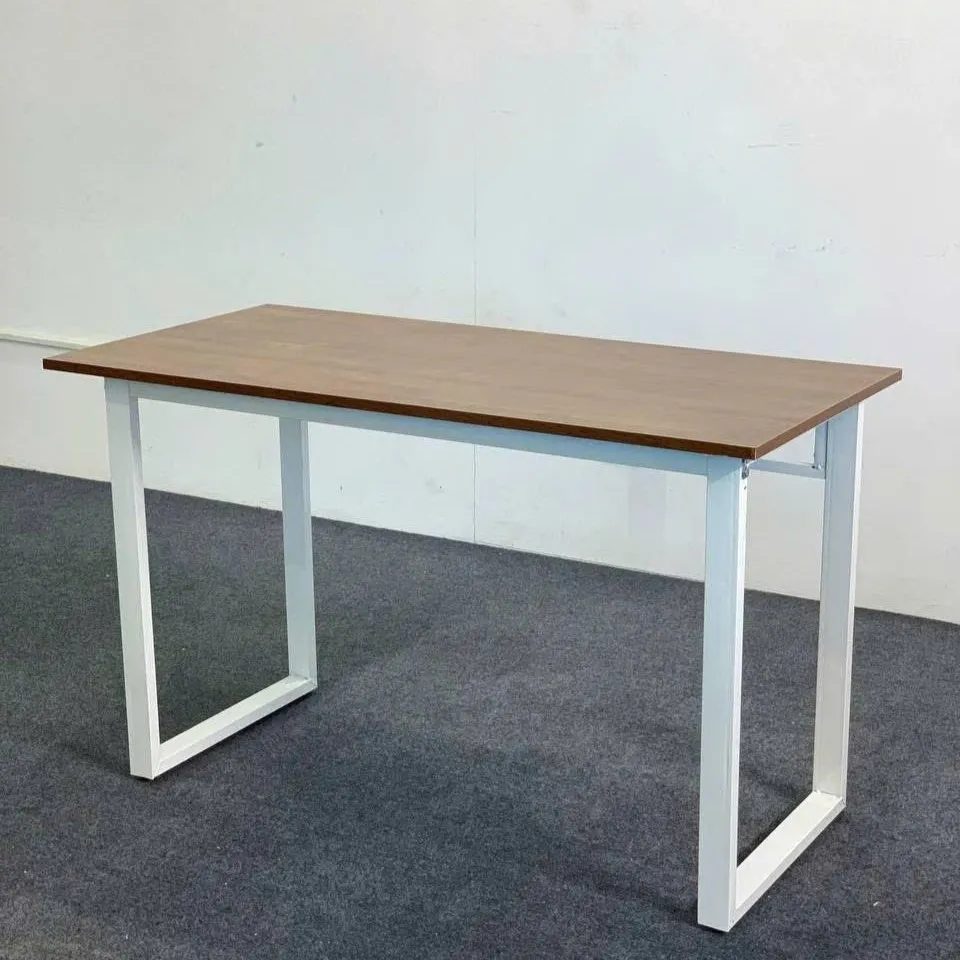 Bàn Làm Việc Văn Phòng Chân Sắt Trắng Chữ U - BLV5 3