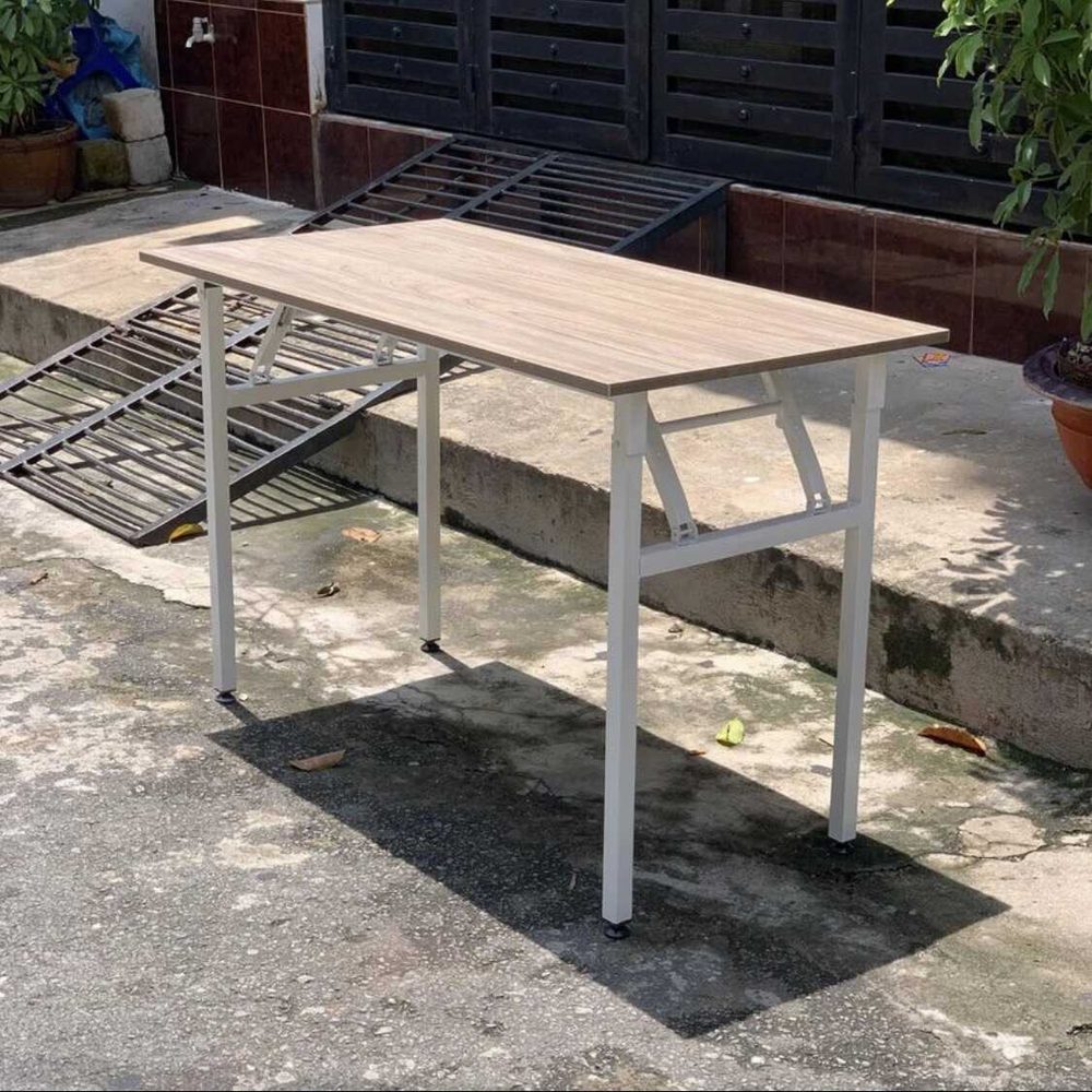 Bàn Làm Việc Văn Phòng Chân Gấp Trắng - BLV7 5