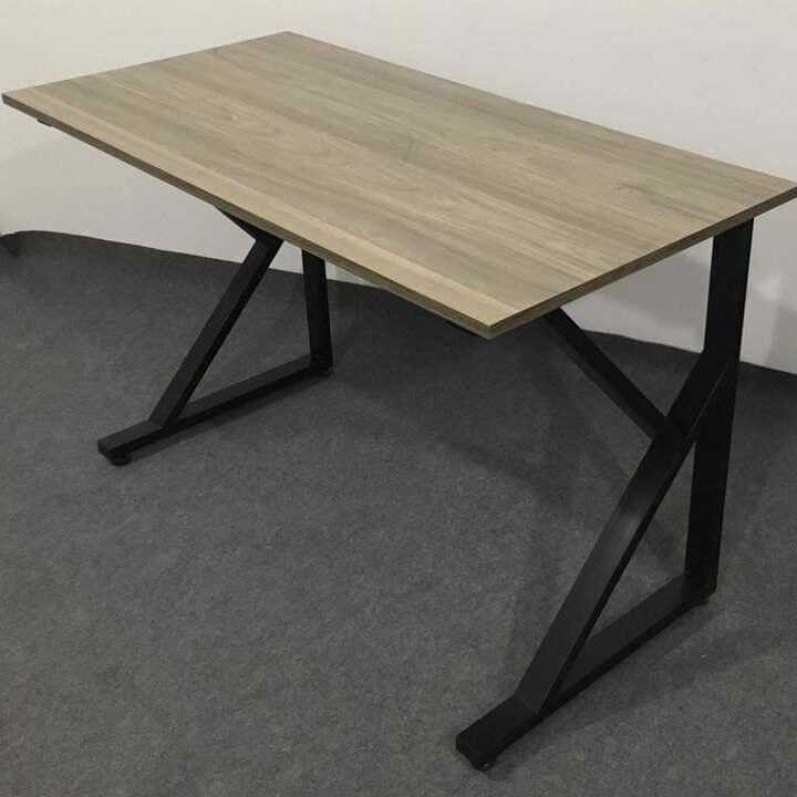 Bàn Làm Việc Văn Phòng Chân Sắt Chữ K - BLV4 2