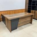 [BGĐ122] Bàn Giám Đốc Góc L Phối Màu Tối, Yếm Cắt Chéo - BGĐ122