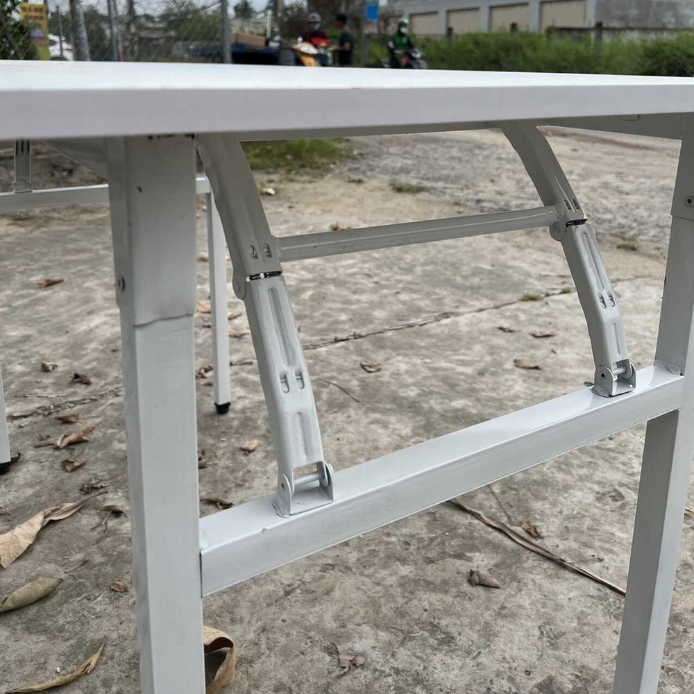 Bàn Làm Việc Văn Phòng Chân Gấp Khung Trắng - BLV12 3