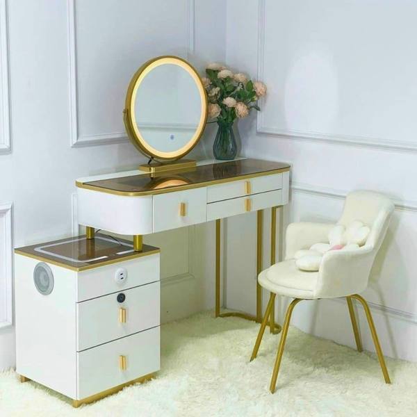 Bàn Trang Điểm Đèn Led Đa Năng 1