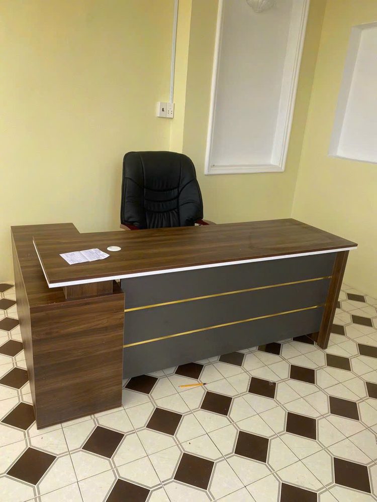 Bàn Giám Đốc Góc L Màu Nâu - BGĐ64 4