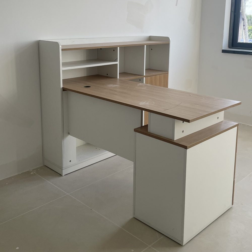Bàn Giám Đốc Góc L Gỗ Có Kệ Hiện Đại - BGĐ67 1