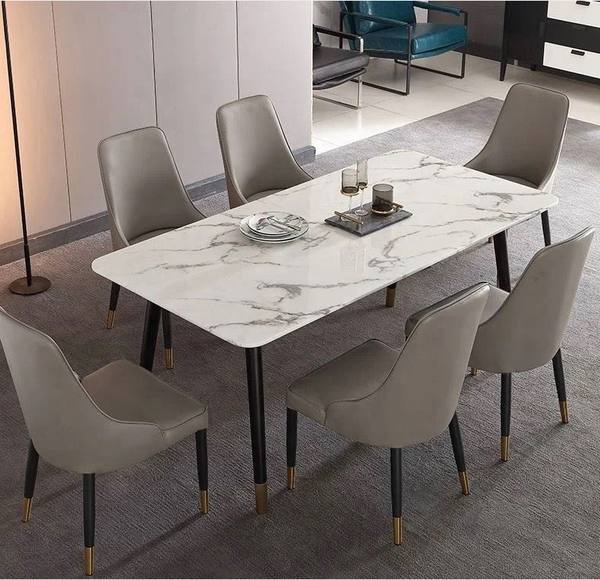 Bàn Ăn Gia Đình Mặt Đá Chân Mạ Vàng 2