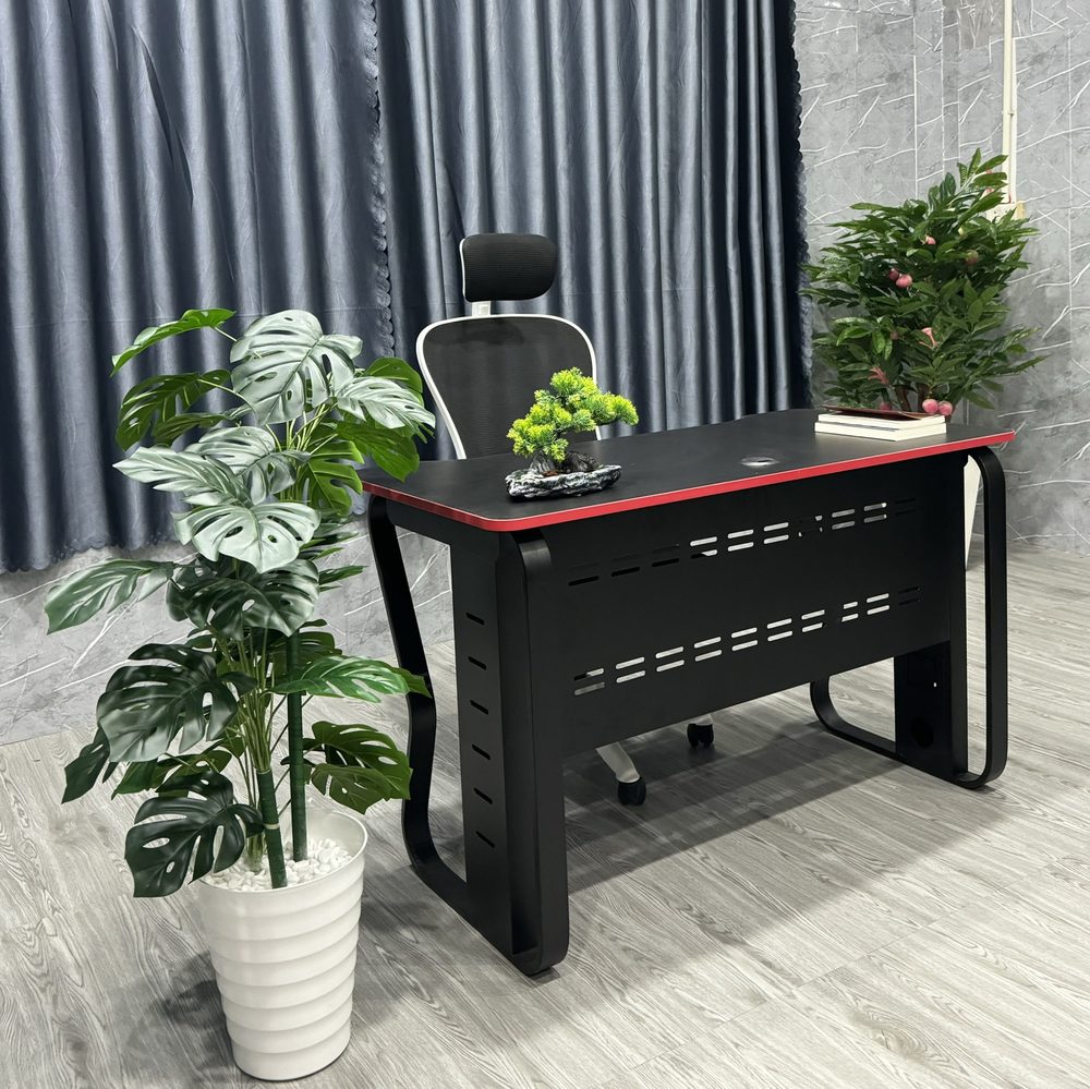 Bàn Làm Việc Chân Sắt Nhập Khẩu Mặt Gaming - BLV113 3