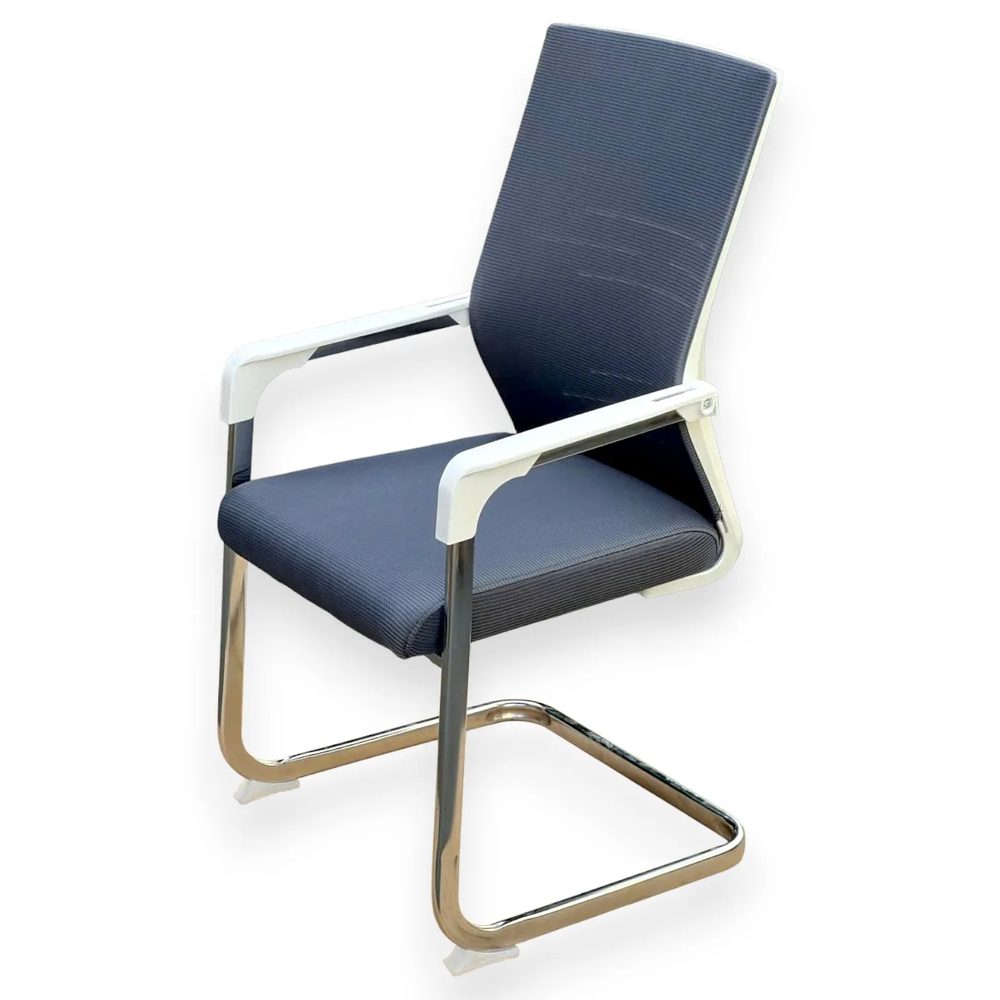 Ghế Chân Quỳ Lưng Nhựa Uốn Cong Hiện Đại - GQ34 1