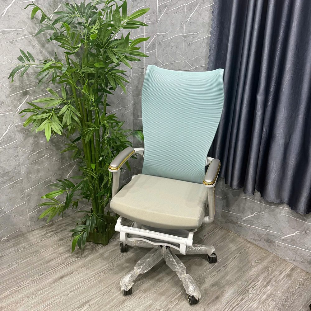Ghế Làm Việc Xoay Lưng Cao Tay Vịn Vàng Đẳng Cấp - GX79 1
