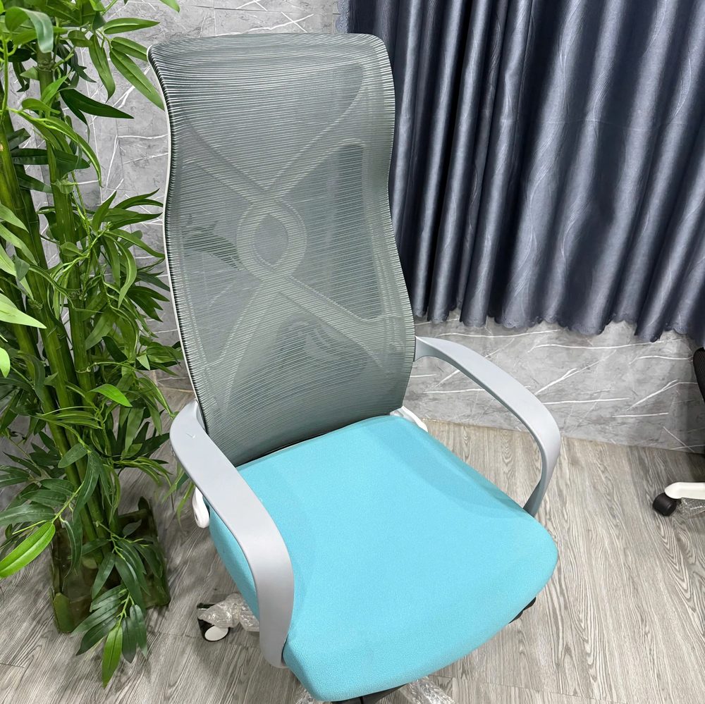 Ghế Xoay Văn Phòng Lưng Lưới Xanh Có Kê Chân Thư Giãn – GX78 1