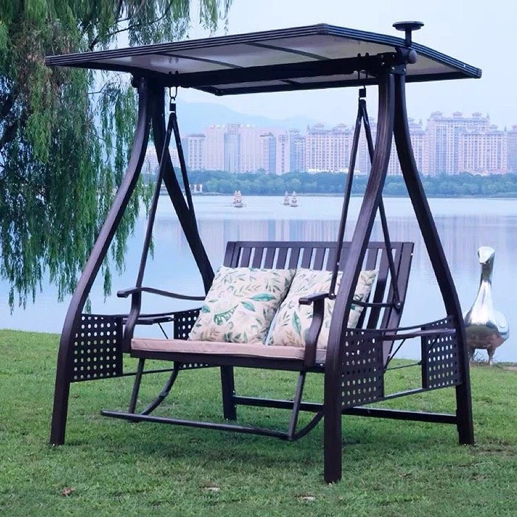 Xích Đu Sân Vườn Có Đèn Năng Lượng Mặt Trời - SV68 2