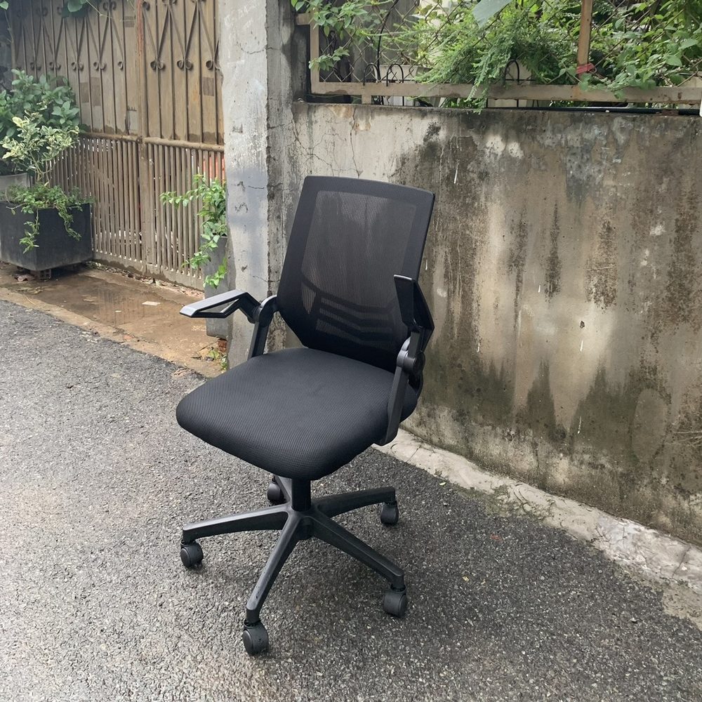 Ghế Xoay Văn Phòng Tay Gập Màu Đen - GX19 5