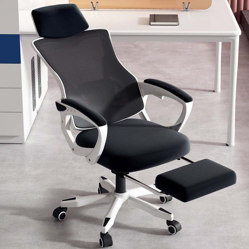 Ghế Xoay Công Thái Học Có Gác Chân Nệm - CTH6 1